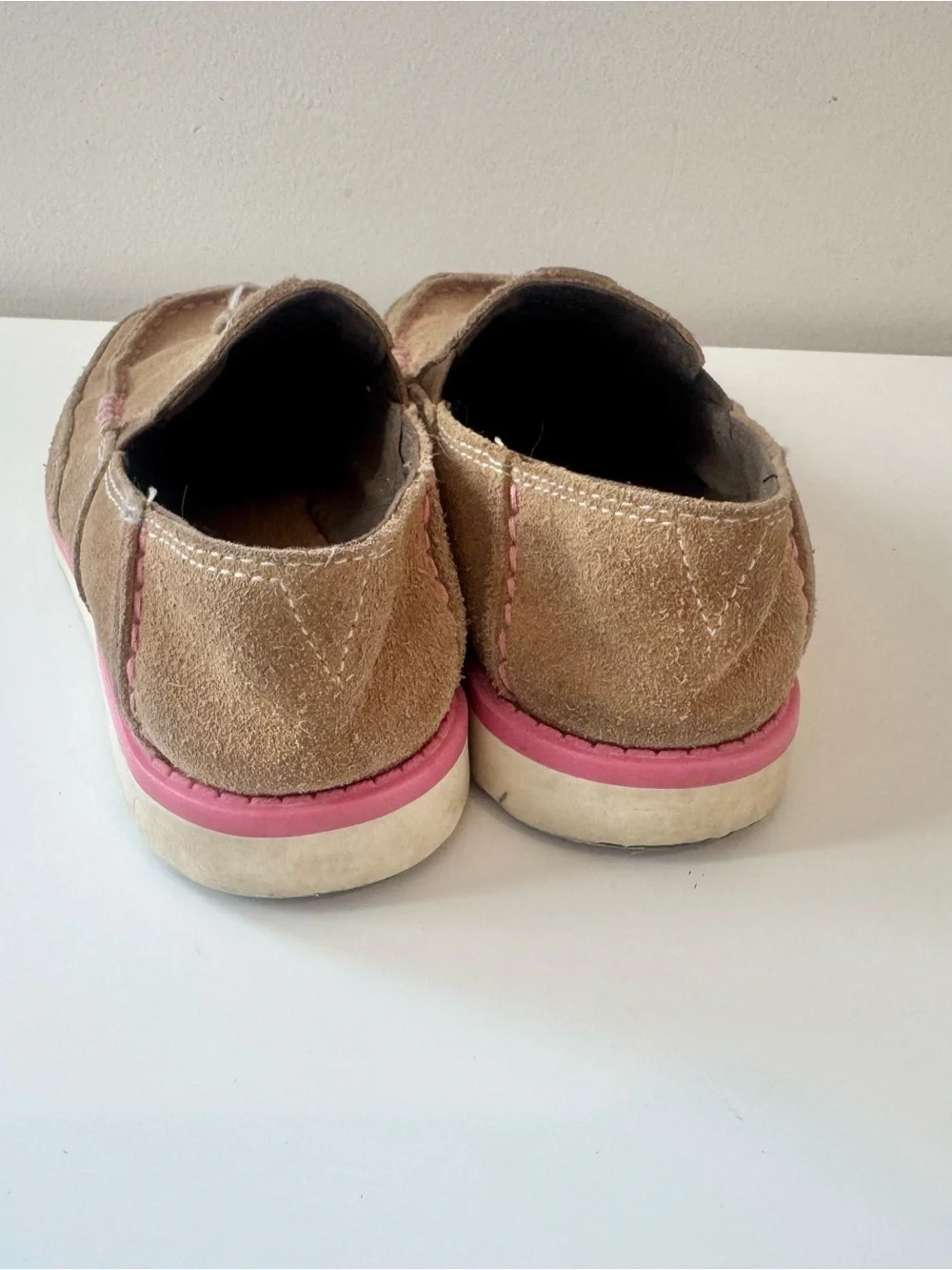 Ariat Sz 1 Girls Cruiser Shoes Slip On Light Brown with Pink Accents